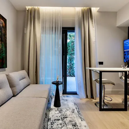 Azulis 2 Pisano 1br With Garden & Parking, Aldo Moro Daire