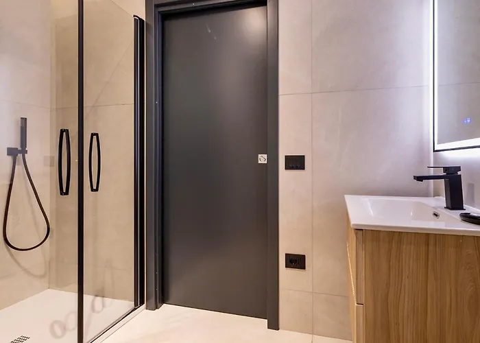 Superior 1br Vacation - Fully Equipped - Azulis2 - Garden - Free Parking דירה